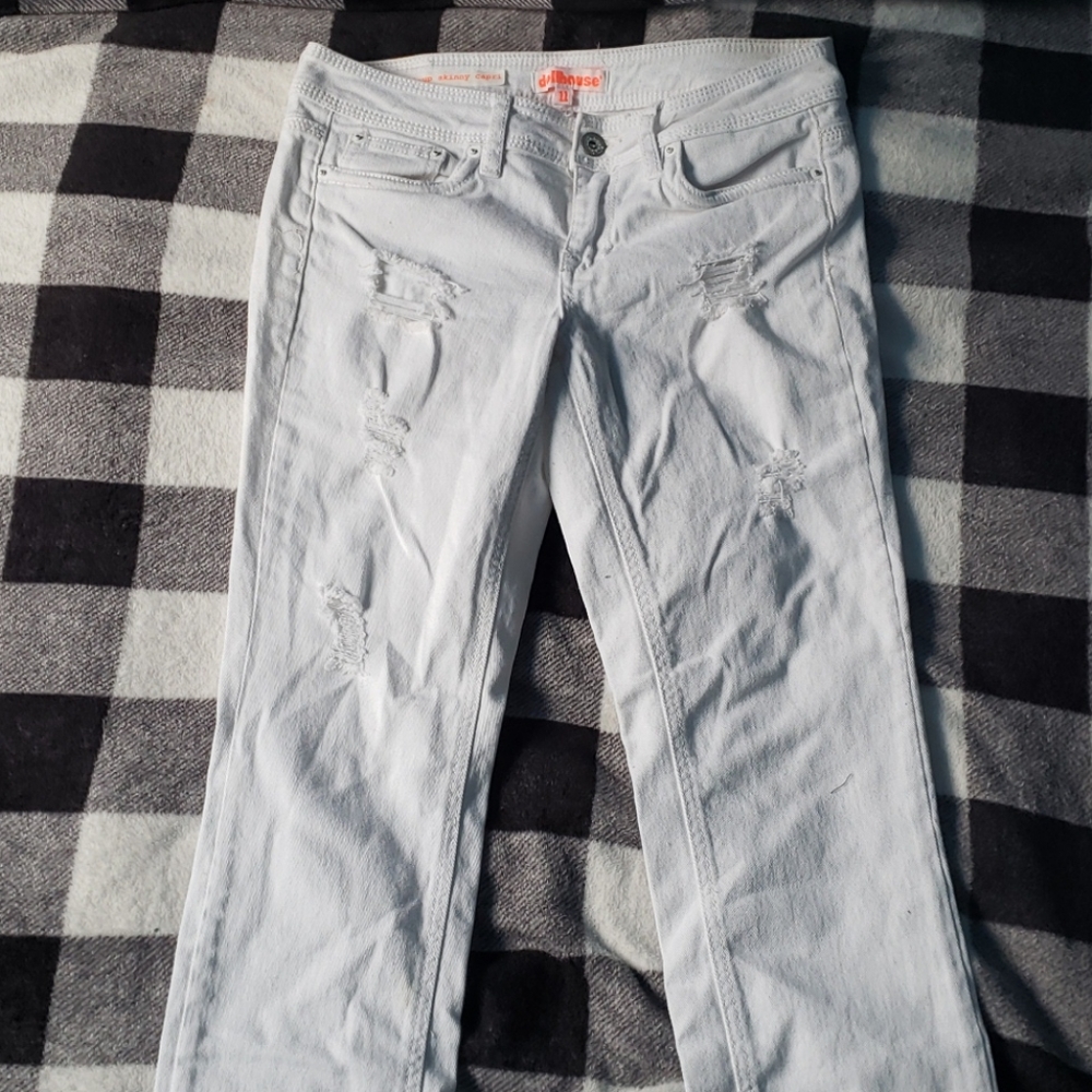 white roll-up skinny capri jeans